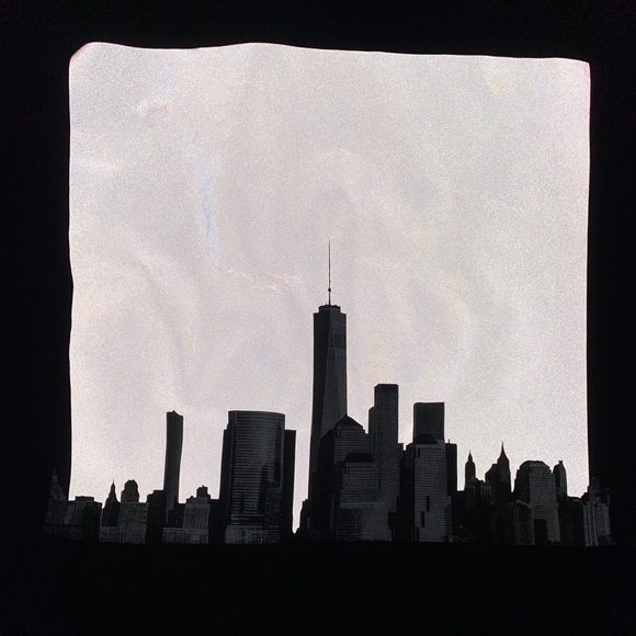 New York City Flash Crewneck from H&M - Picture 5 of 8